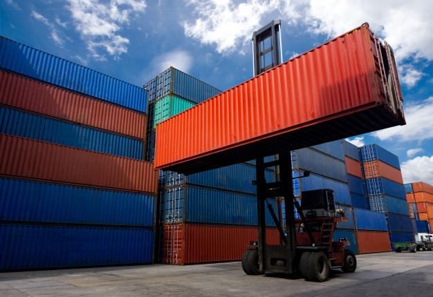 Le Nigéria interdit l’accès aux devises pour les importations d’engrais et produits alimentaires