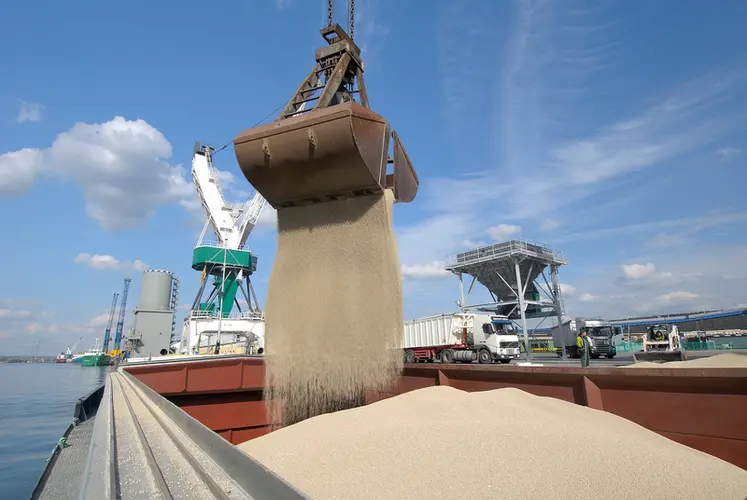 European Commission plans to halt imports of Russian nitrogen fertilisers